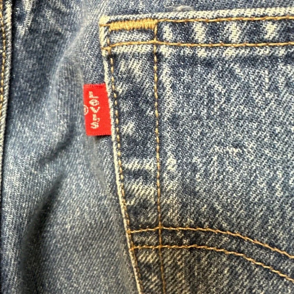 Levi's 501 Cut Off Shorts Mens‎ 34 Blue Medium Wash Excellent Raw Hem Button Fly